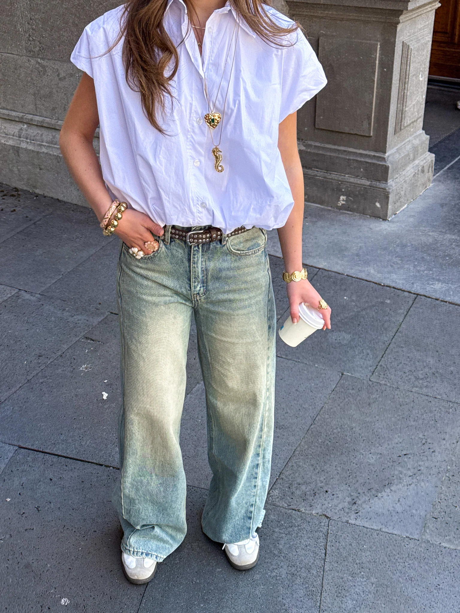 Back Pocket Wide Leg Jeans - Image 2
