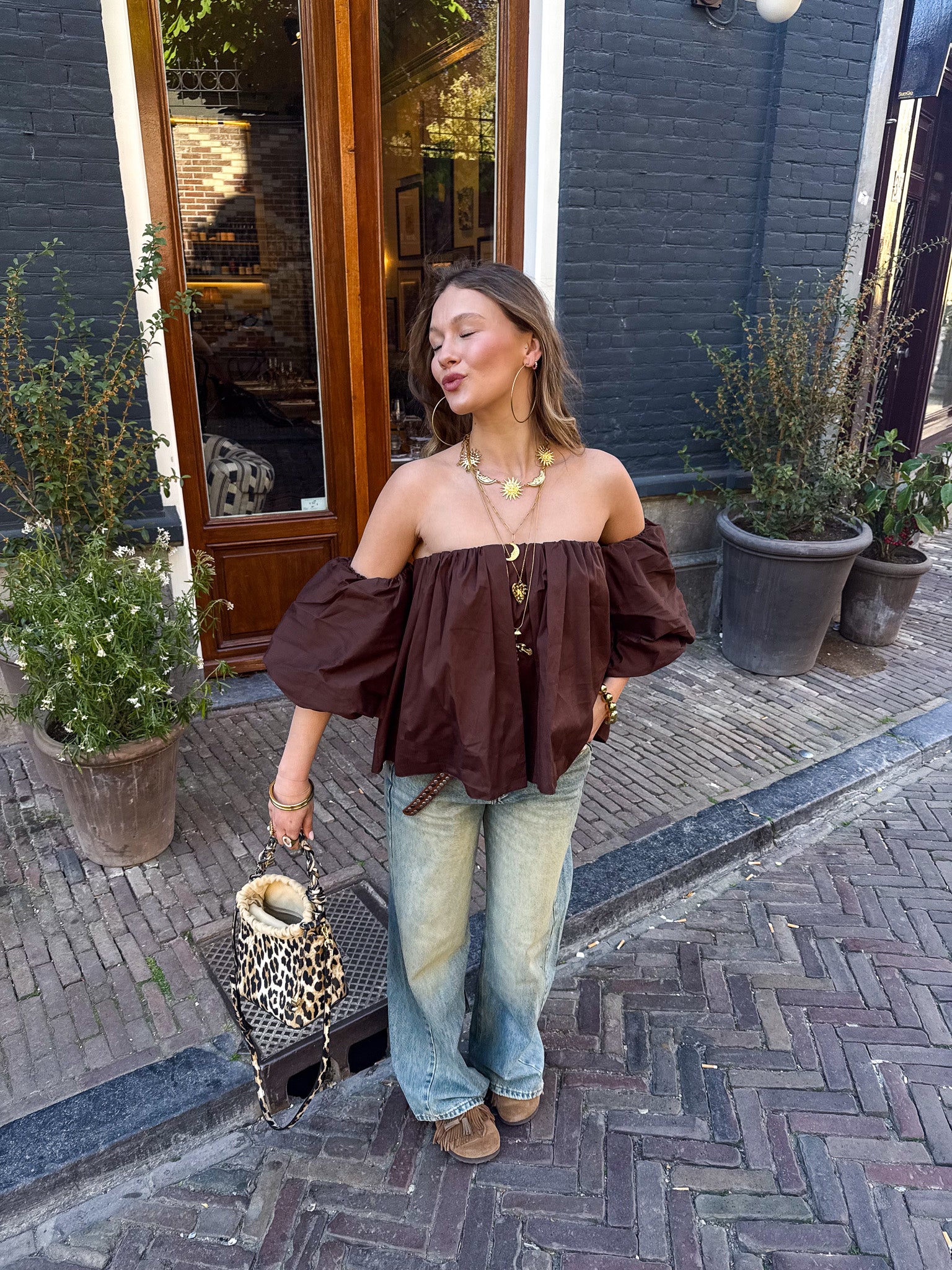 Back Pocket Wide Leg Jeans - Image 7