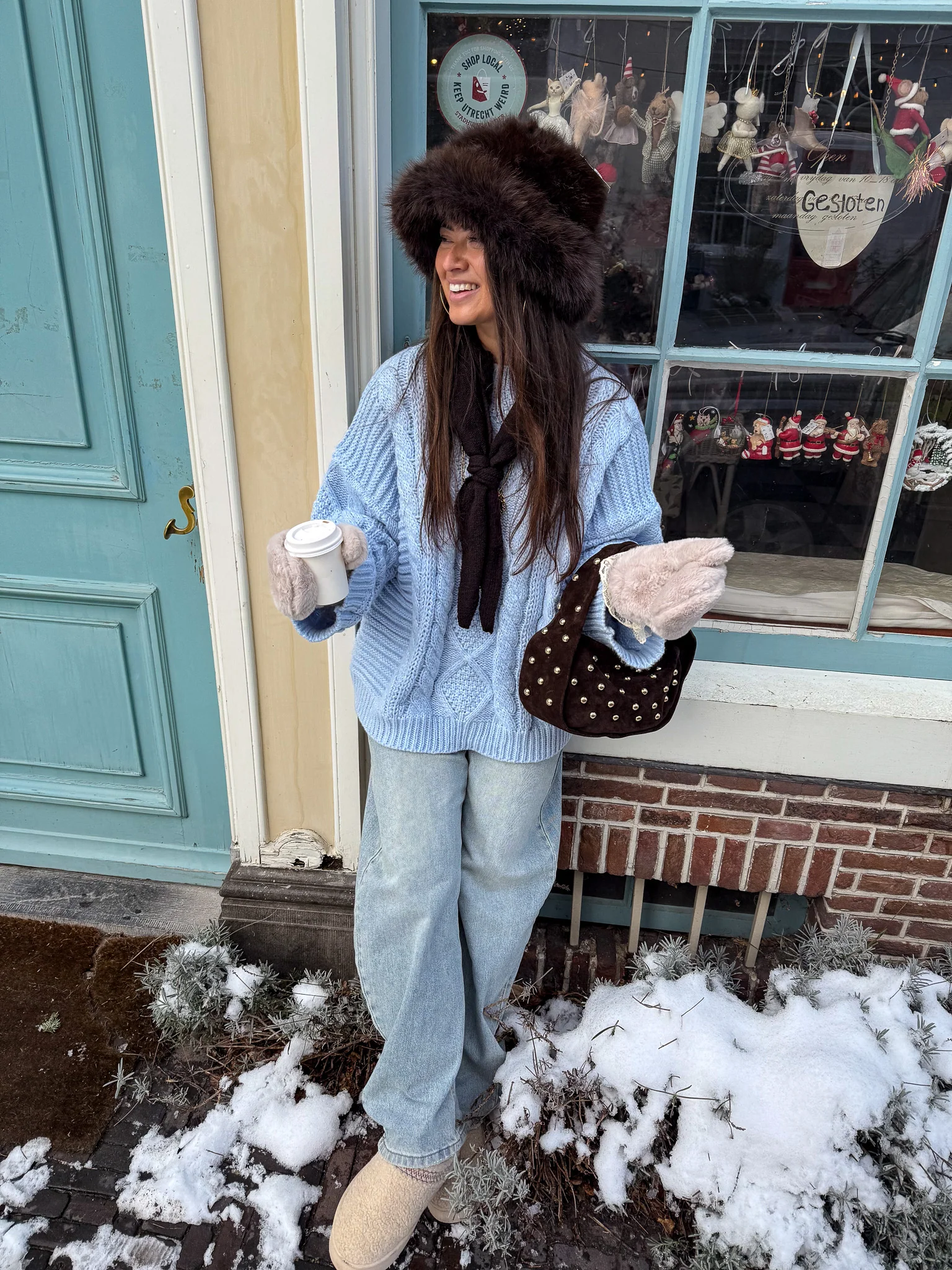 Bucket Hat Fluffy Bruin - Image 5