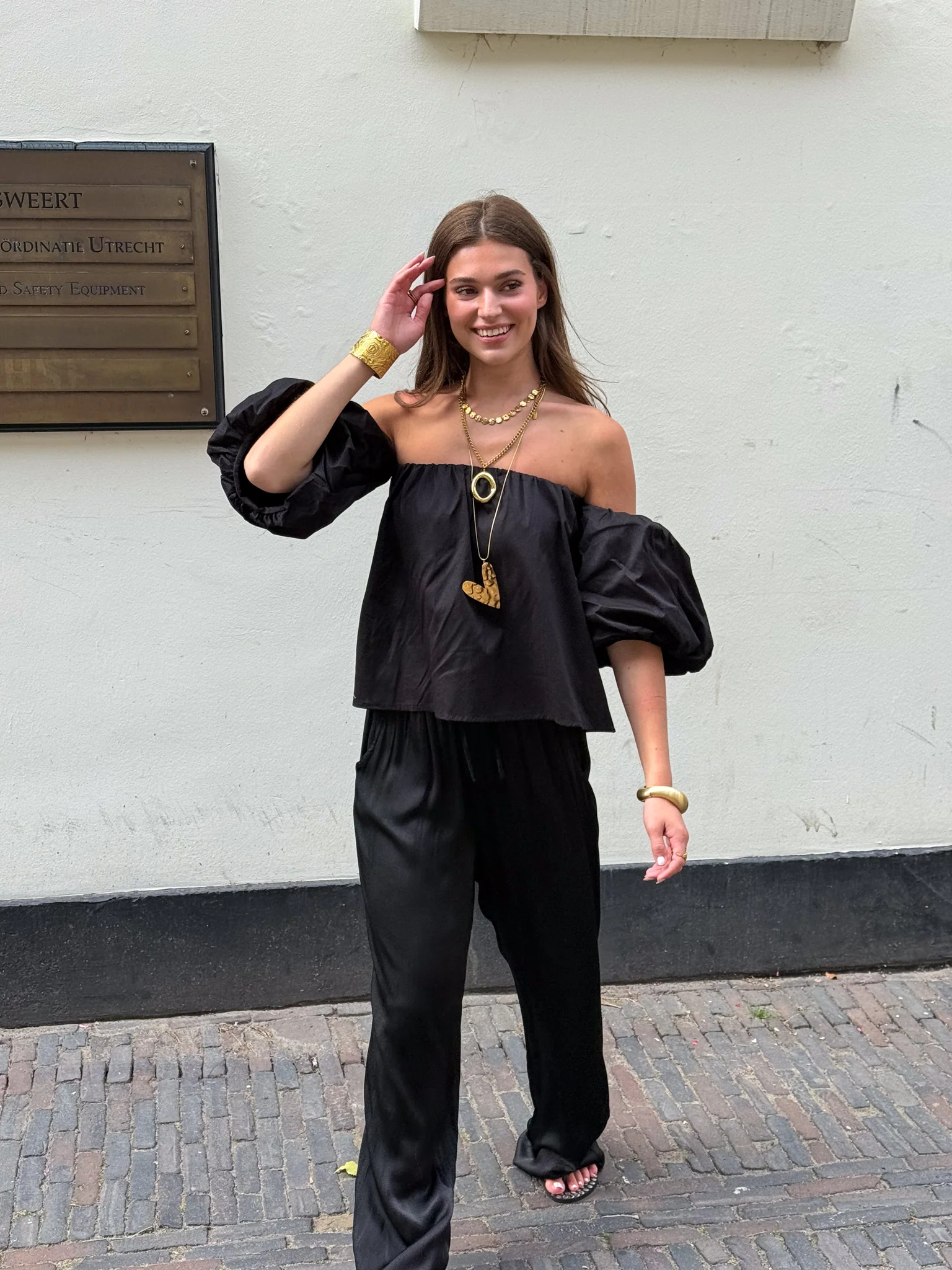 Catwalk Off Shoulder Top Zwart - Image 5
