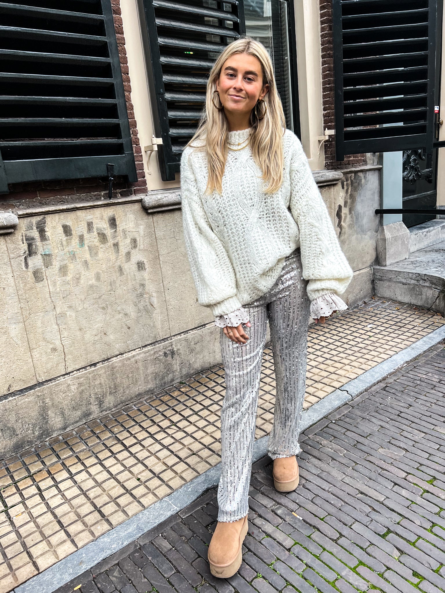 Chloe Trui Wit - Image 8