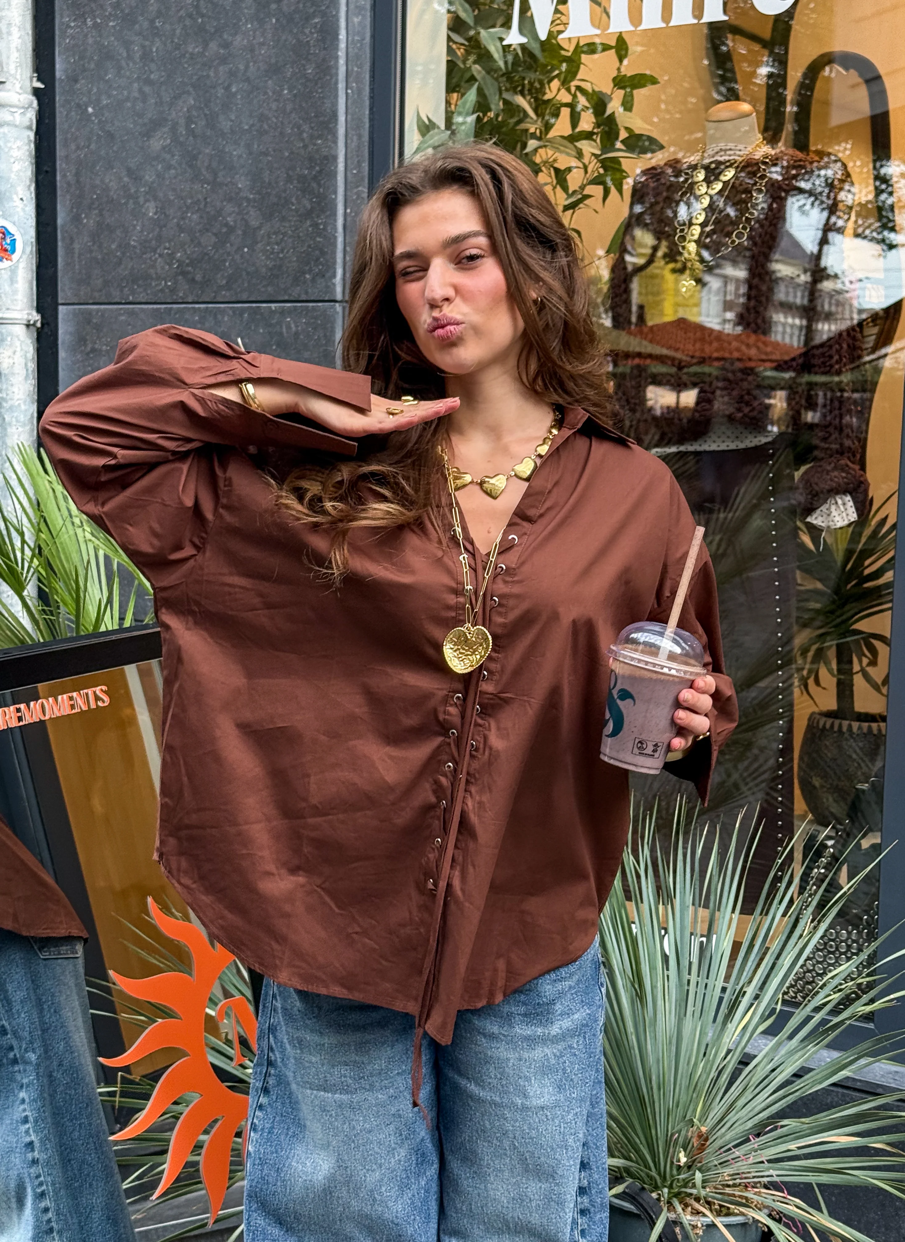 Cleo Blouse Bruin - Image 4