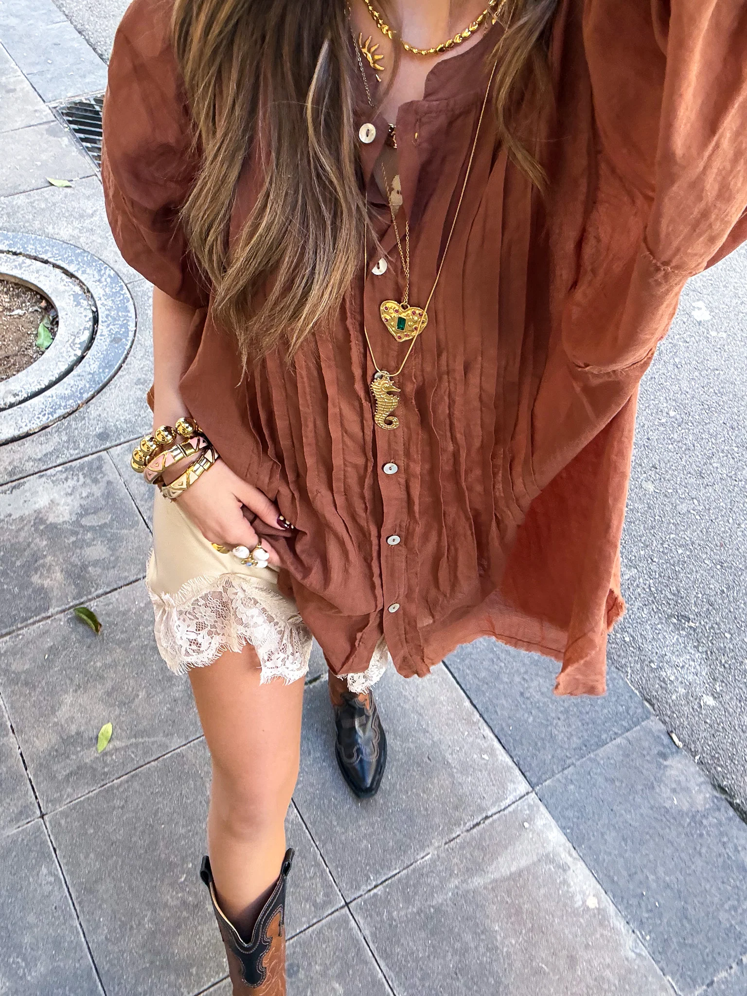Cody Blouse Bruin - Image 3