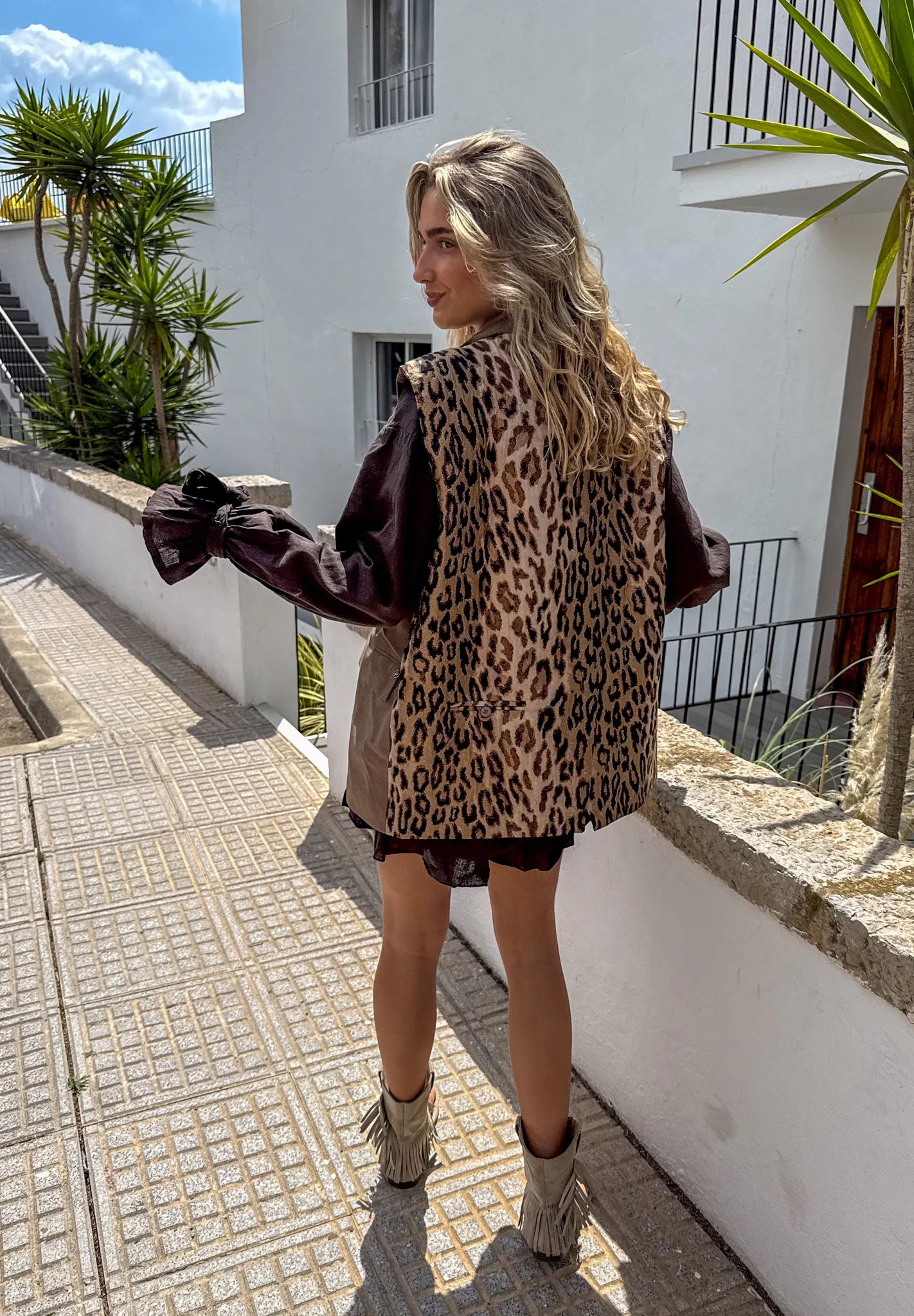 Leopard Gilet Split - Image 4