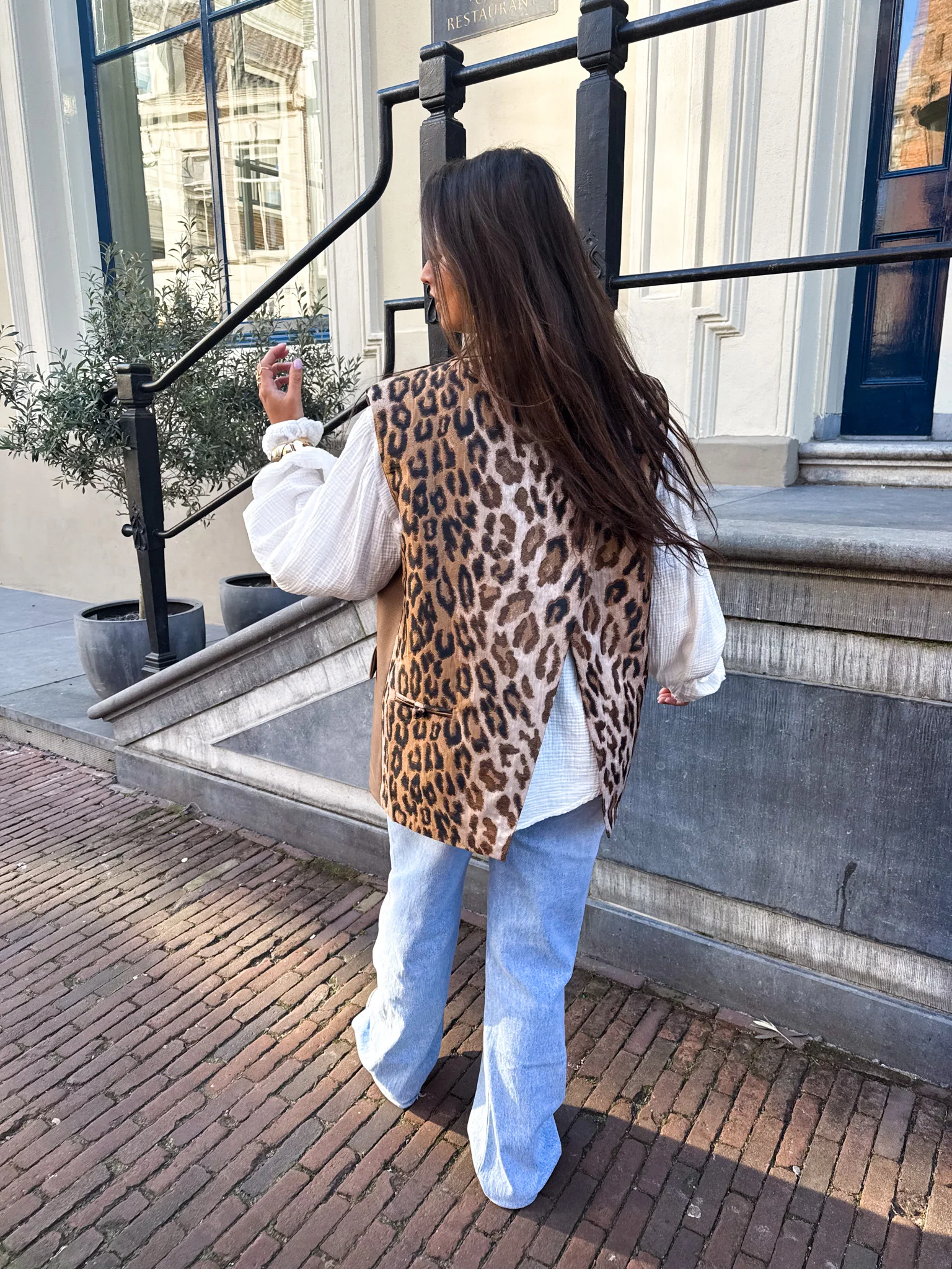 Leopard Gilet Split - Image 7