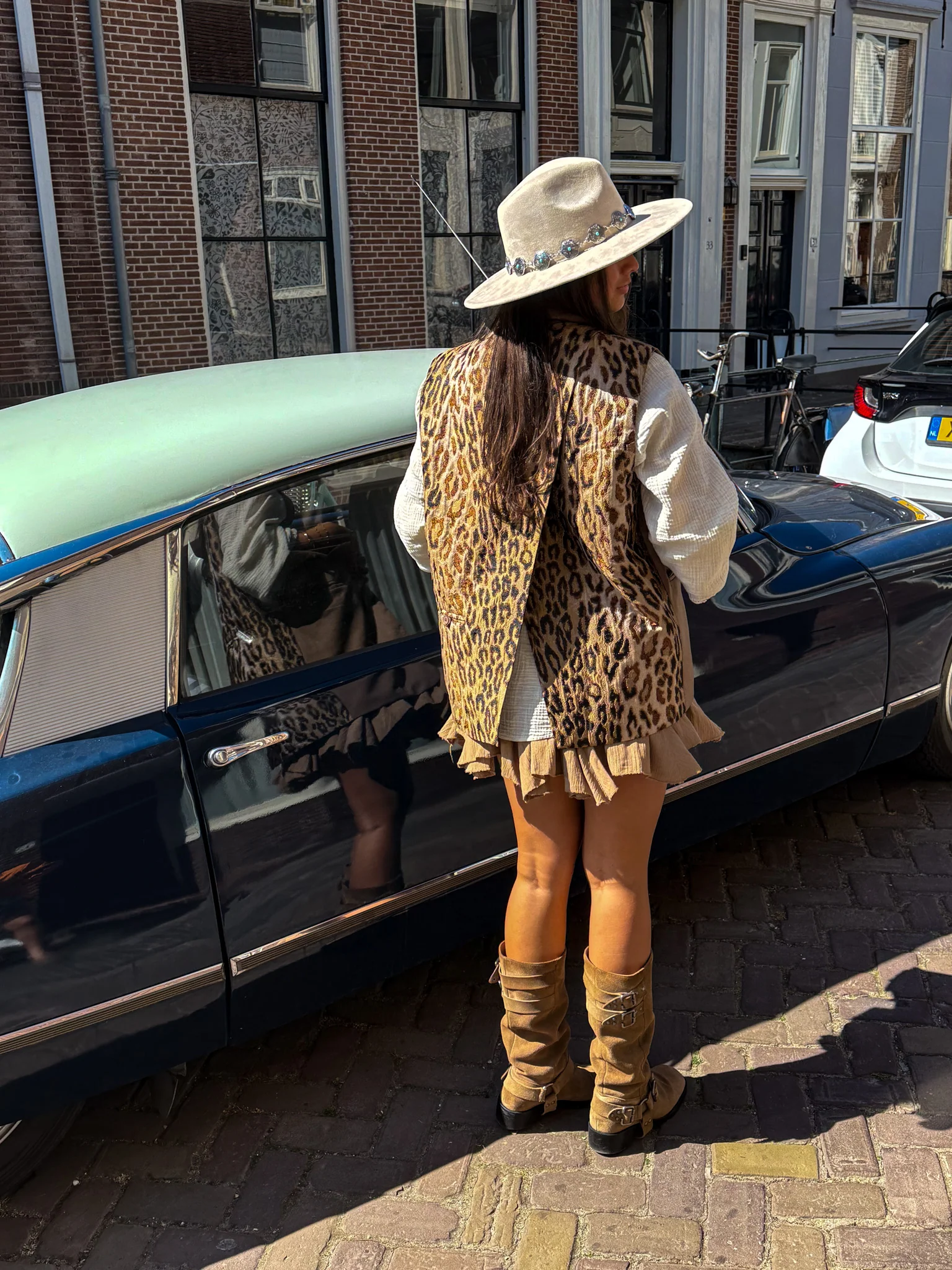 Leopard Gilet Split - Image 9