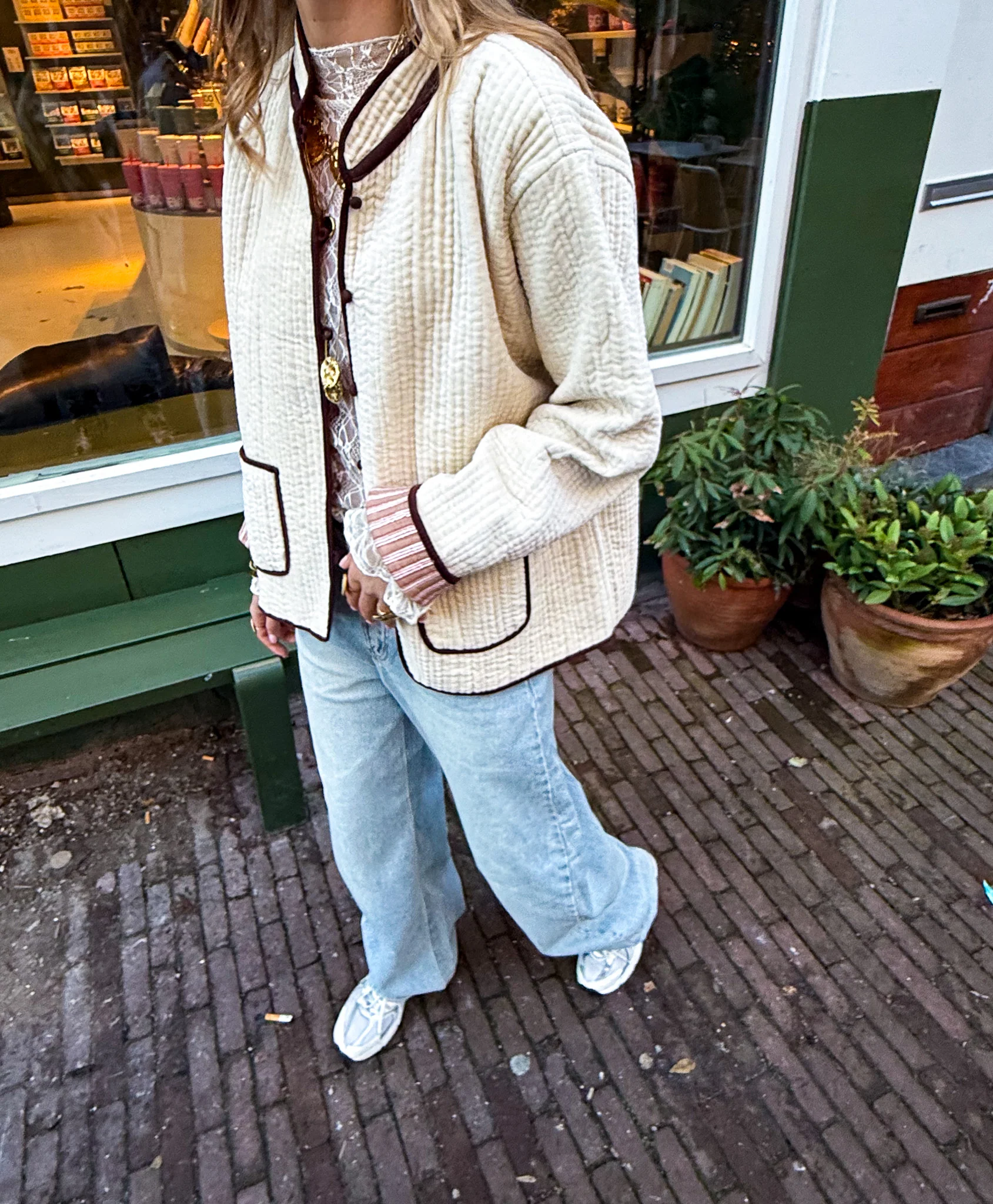 Micky Velvet Jacket Creme - Image 5