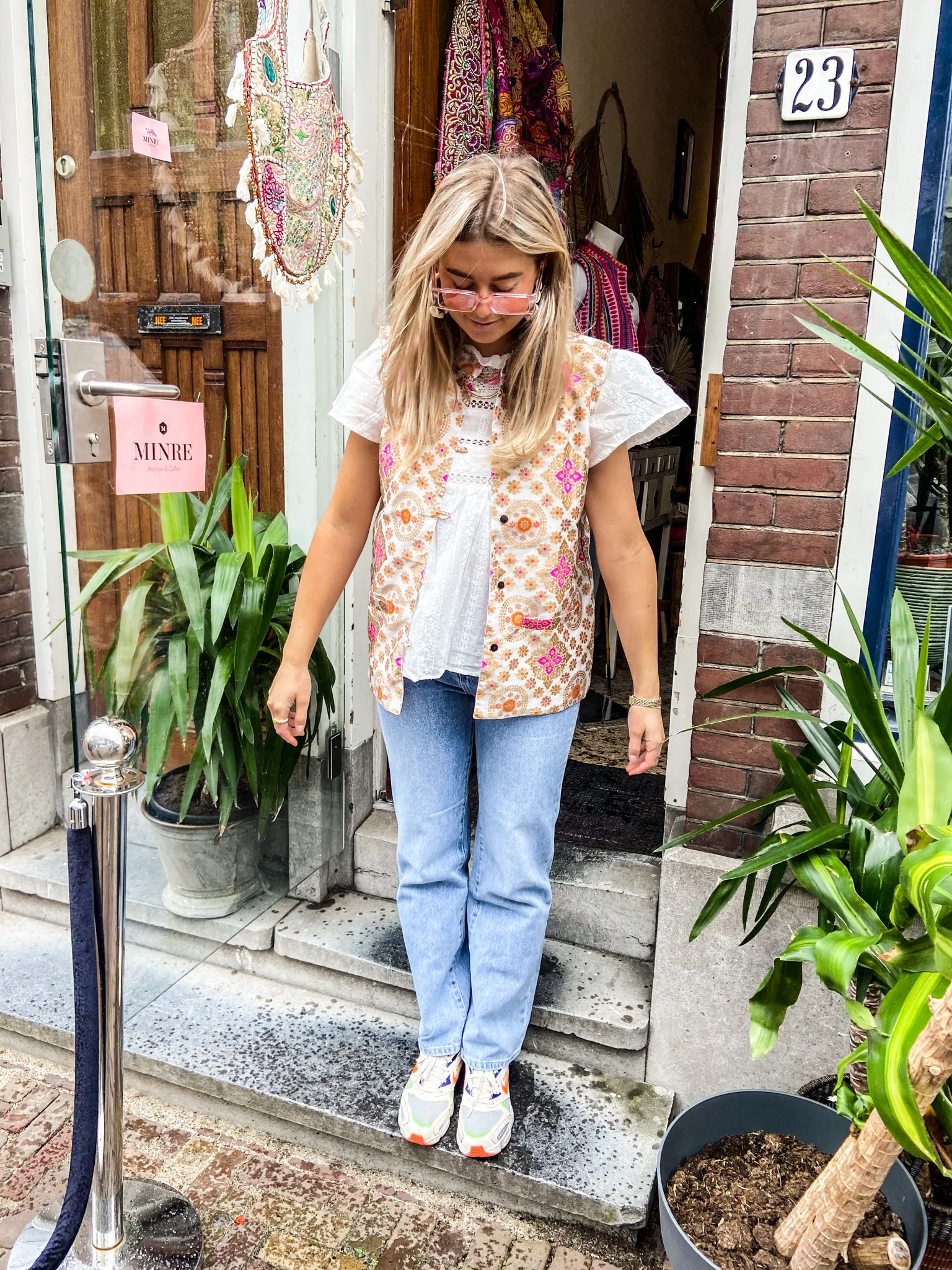 Moonchild Gilet Ecru - Image 11