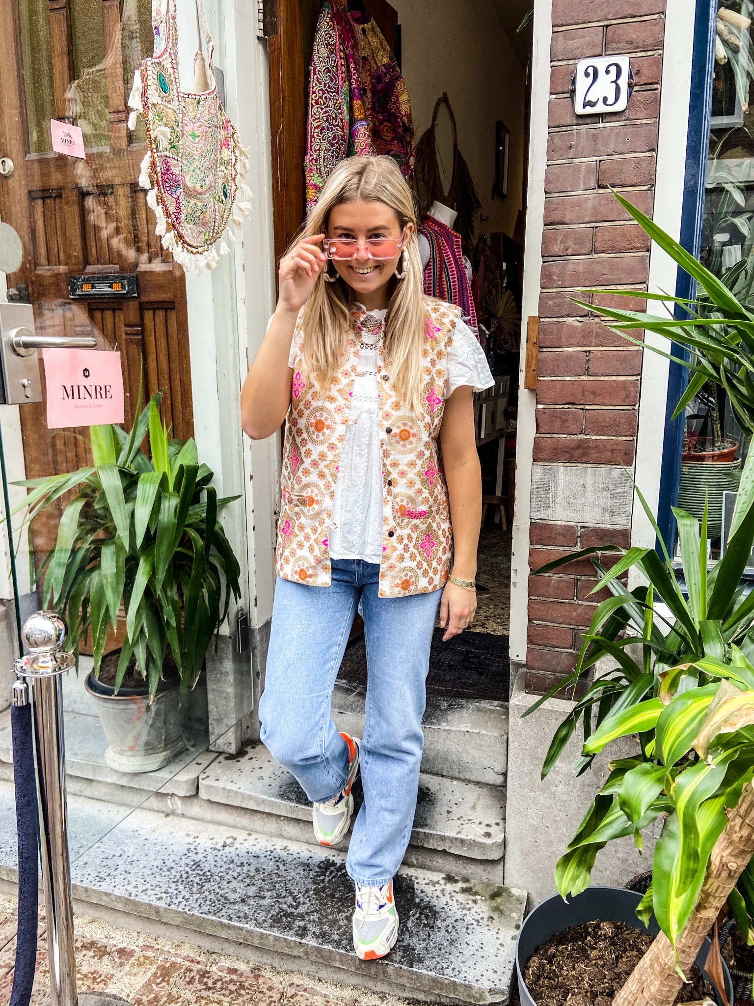 Moonchild Gilet Ecru - Image 12