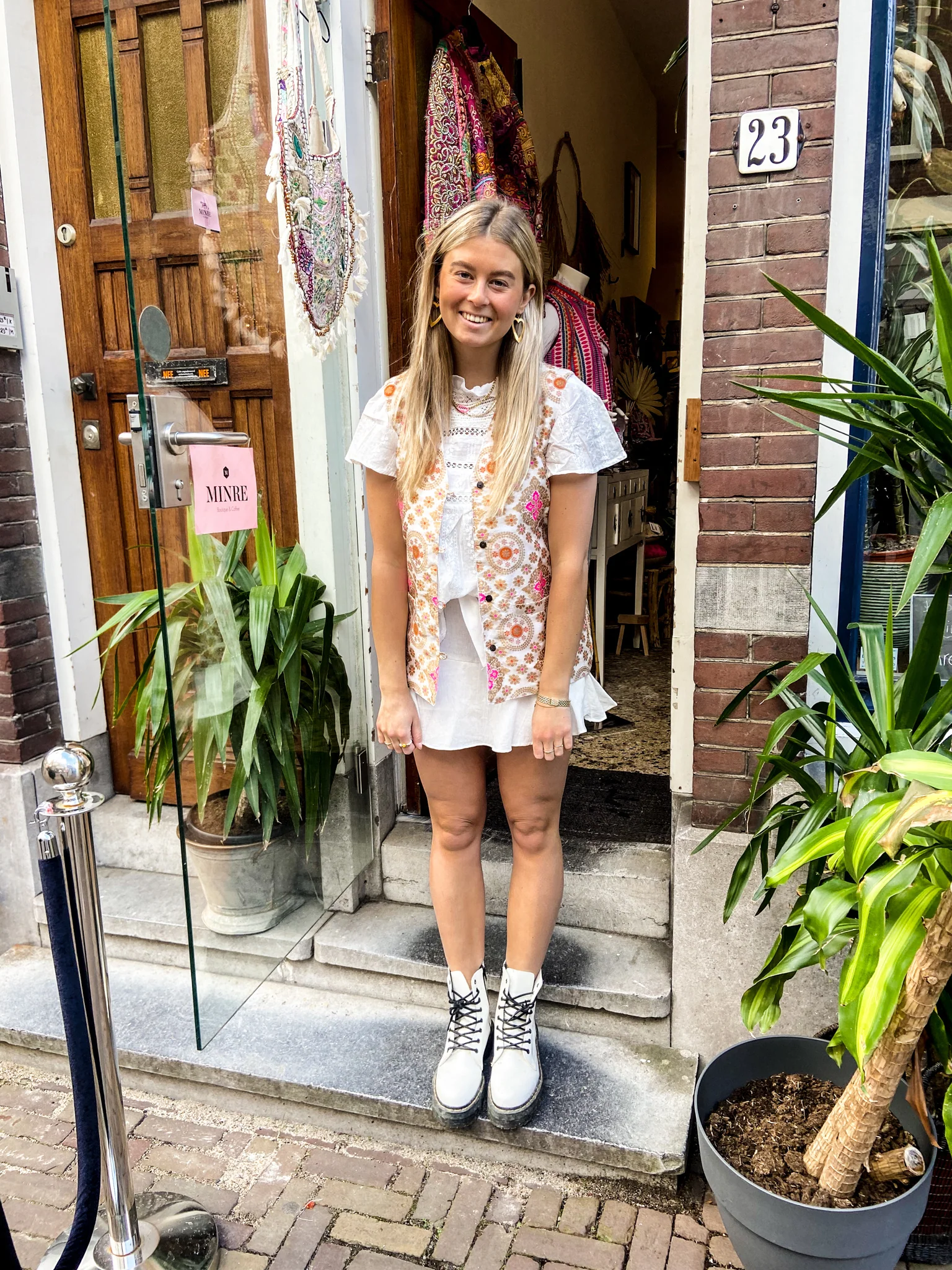 Moonchild Gilet Ecru - Image 6