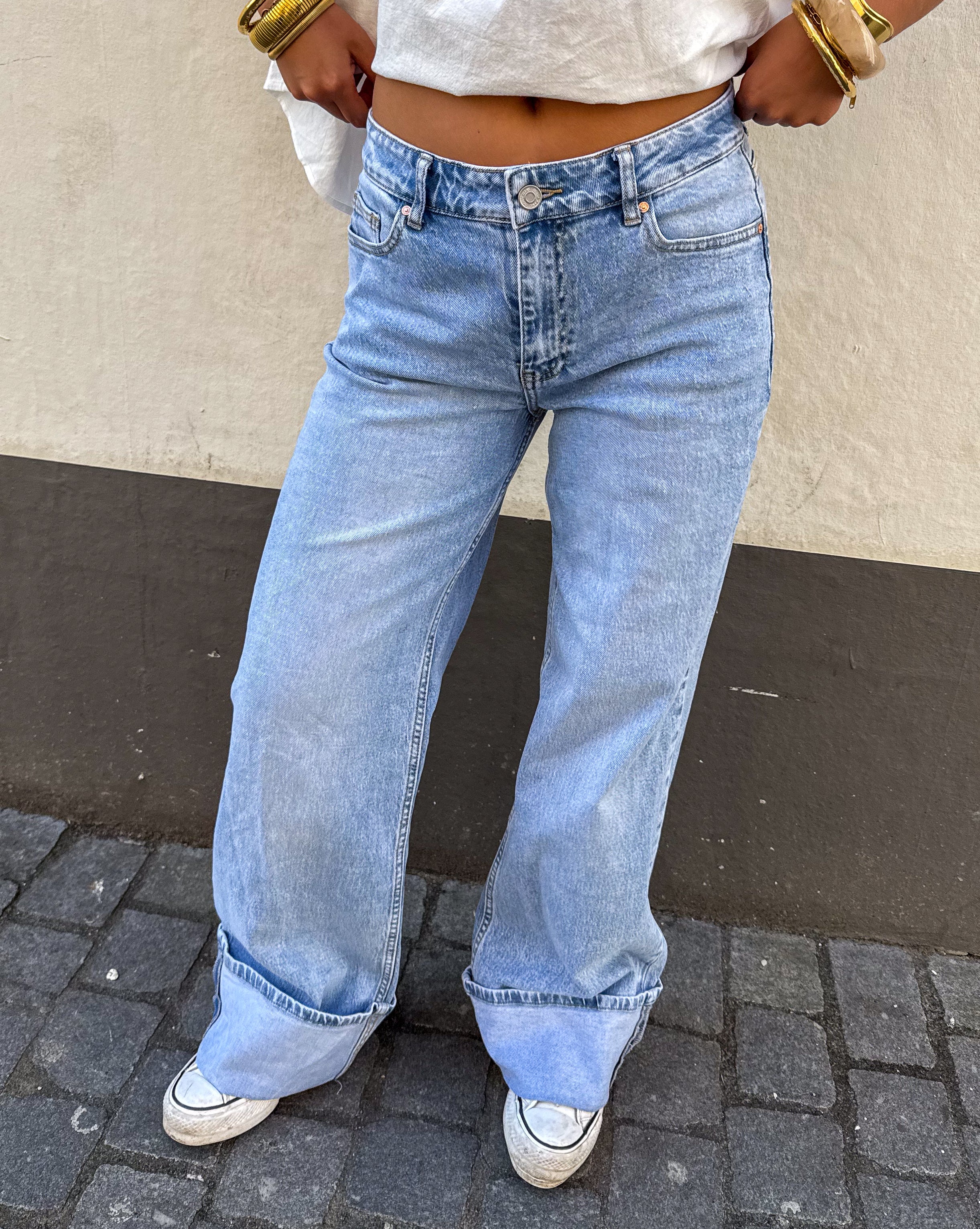 Noemie Mid Waist Jeans - Image 11