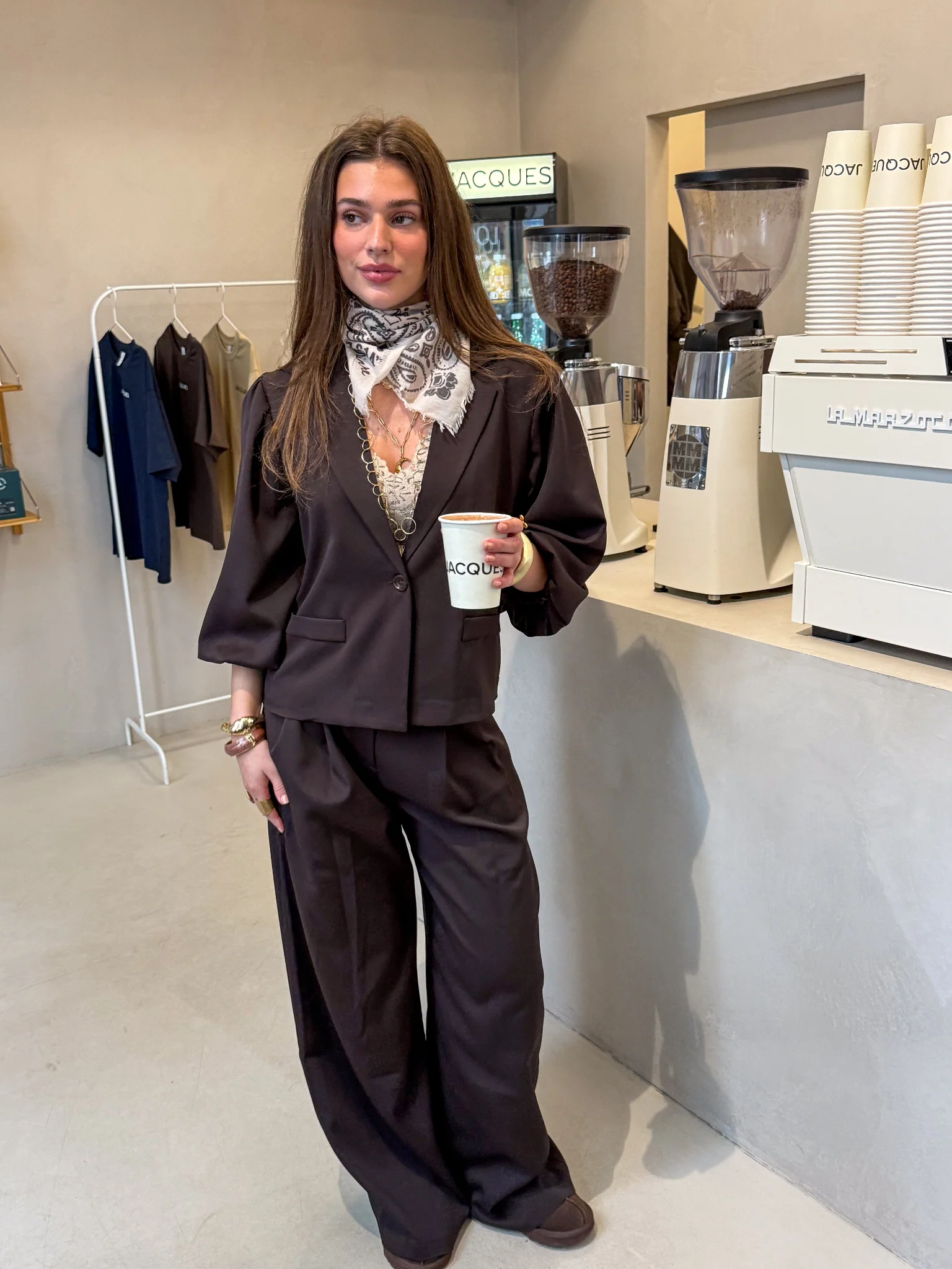 Nora Korte Mouwen Blazer Bruin - Image 2