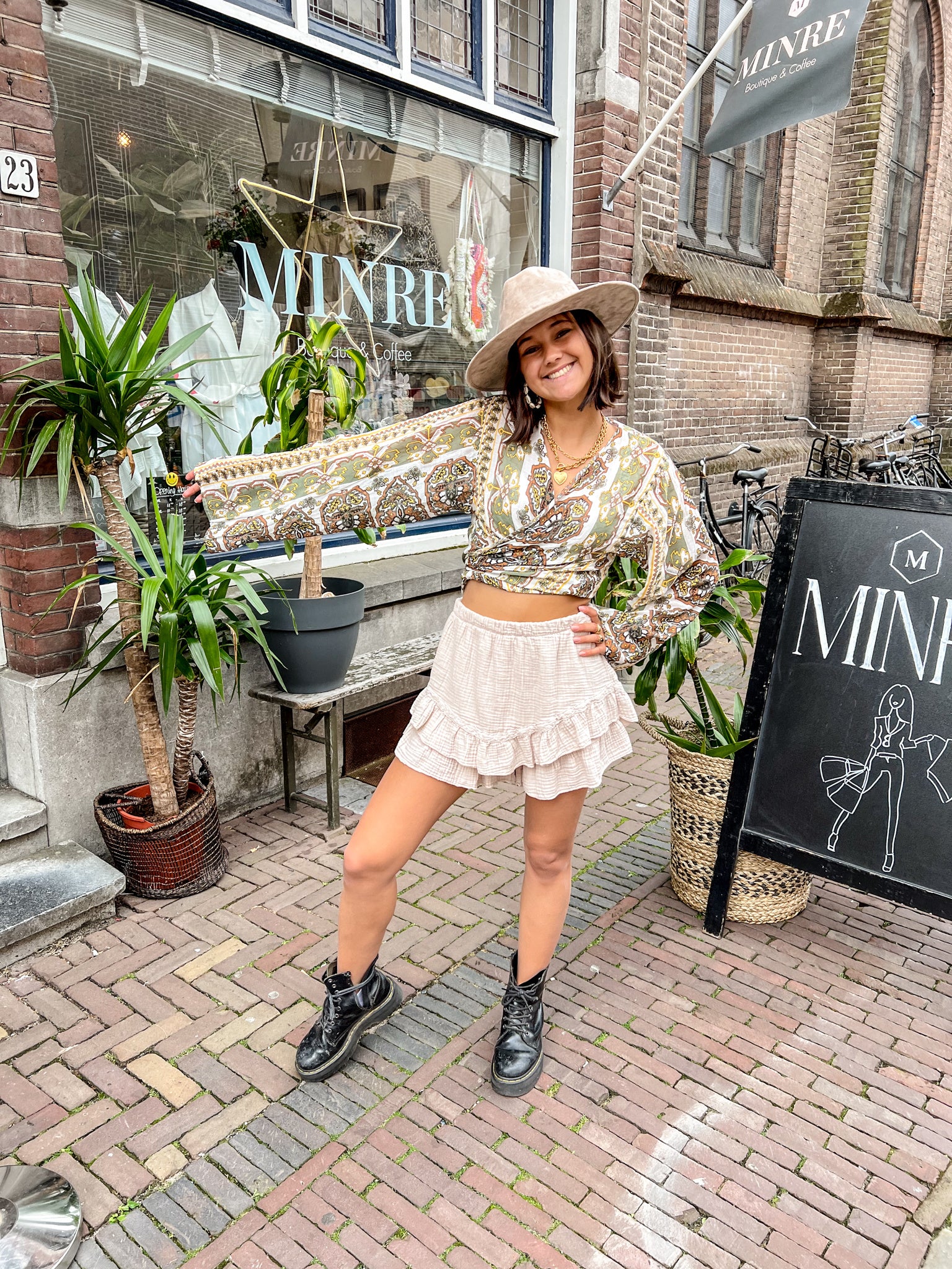 Palermo Skort Sand - Image 8