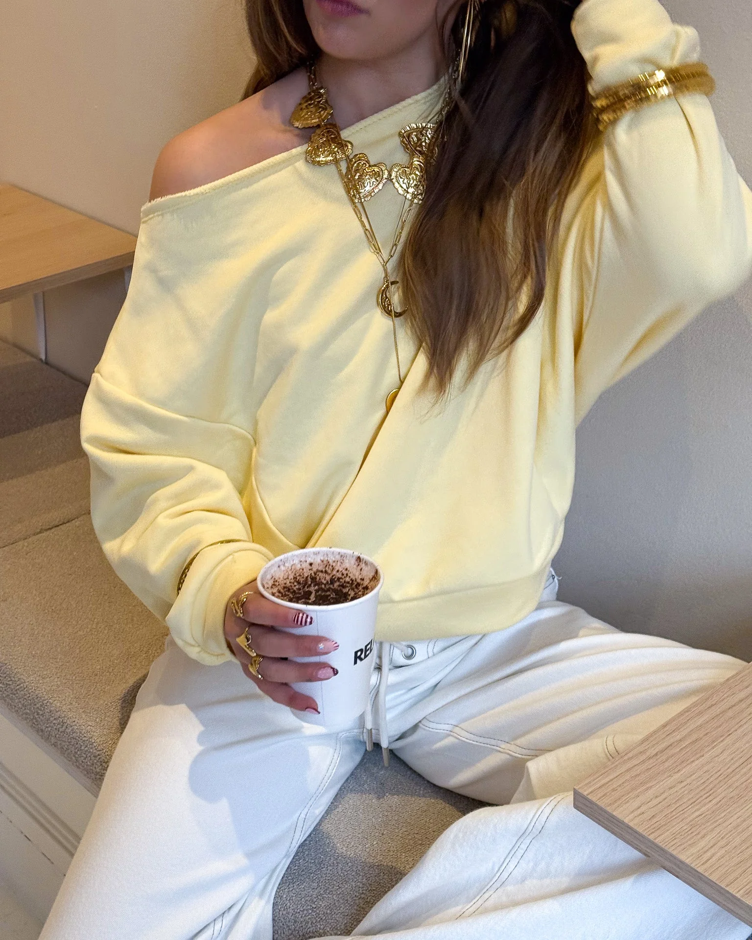 Riz Off Shoulder Trui Geel