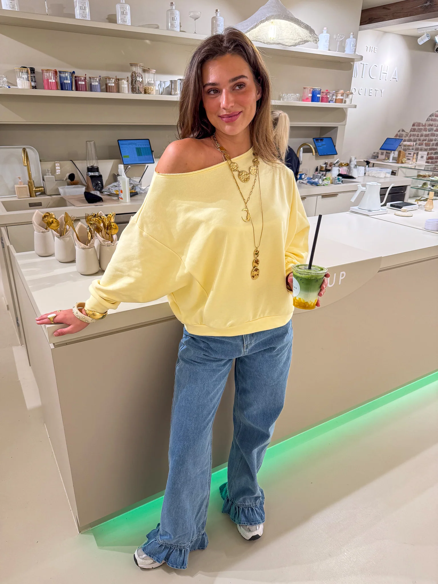 Riz Off Shoulder Trui Geel - Image 8