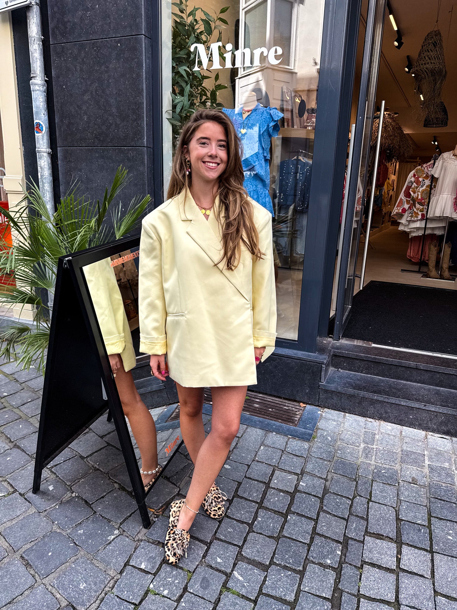 Saint Oversized Blazer Lichtgeel - Image 3