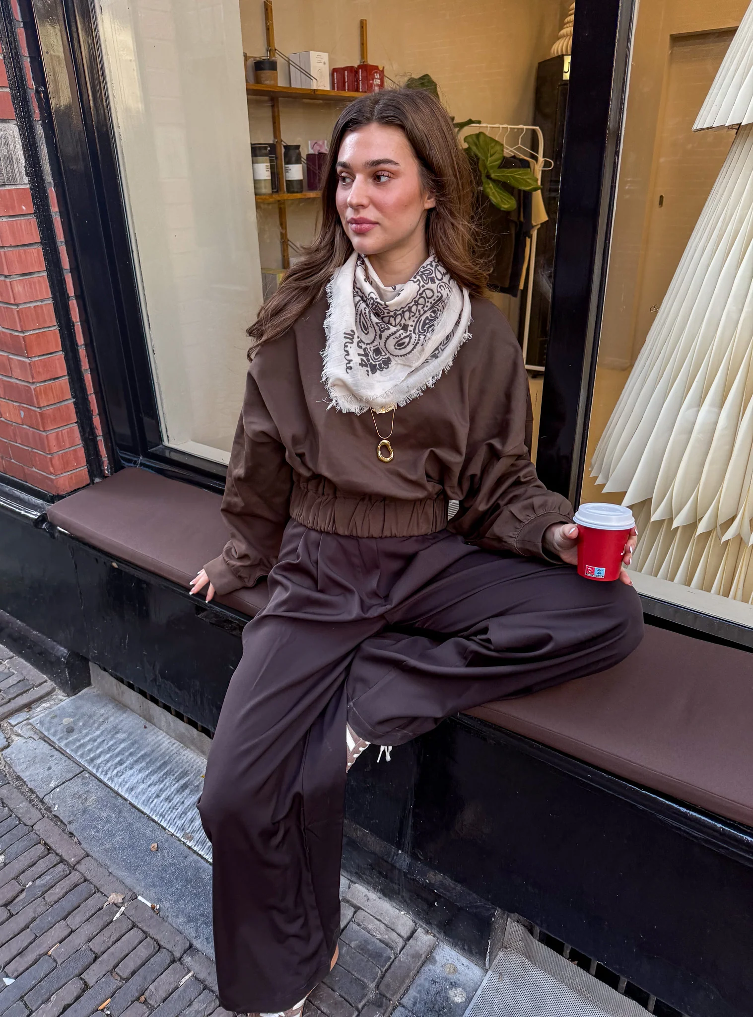 Yrsa Sweater Bruin - Image 4